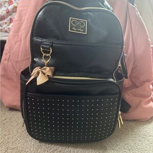 Itzy Ritzy Boss Plus Chelsea Diaper Bag